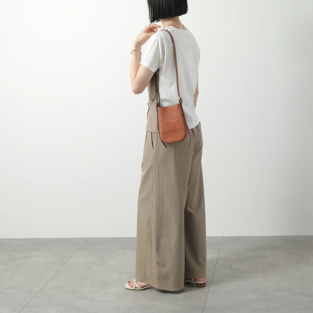 Celine HELOISE Phone Case Leather Triomphe Pouch Clutch Crossbody Bag Tan